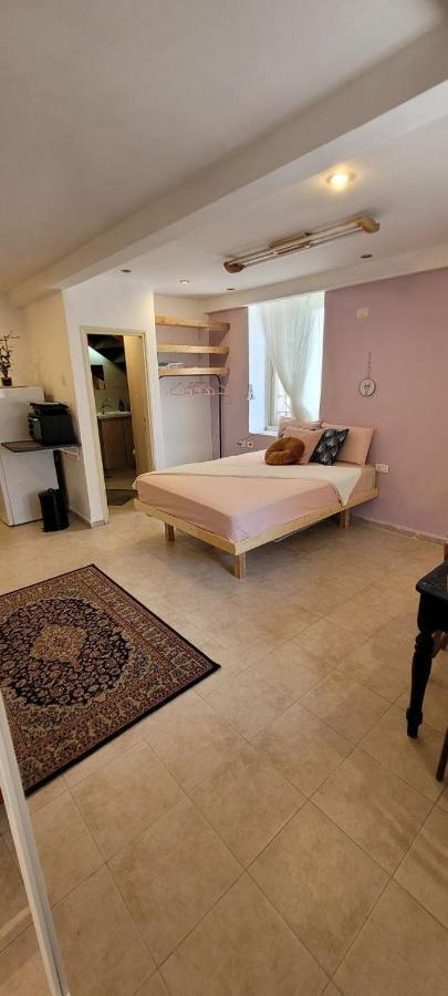 דירה לזוג על שוק מחנה יהודה Apartment Jerusalem Exterior photo